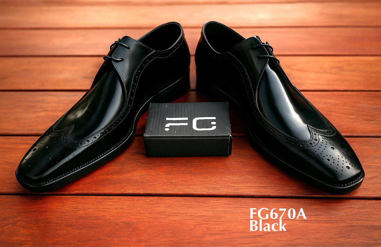 Chaussure homme brogue pleine couture cuir verni