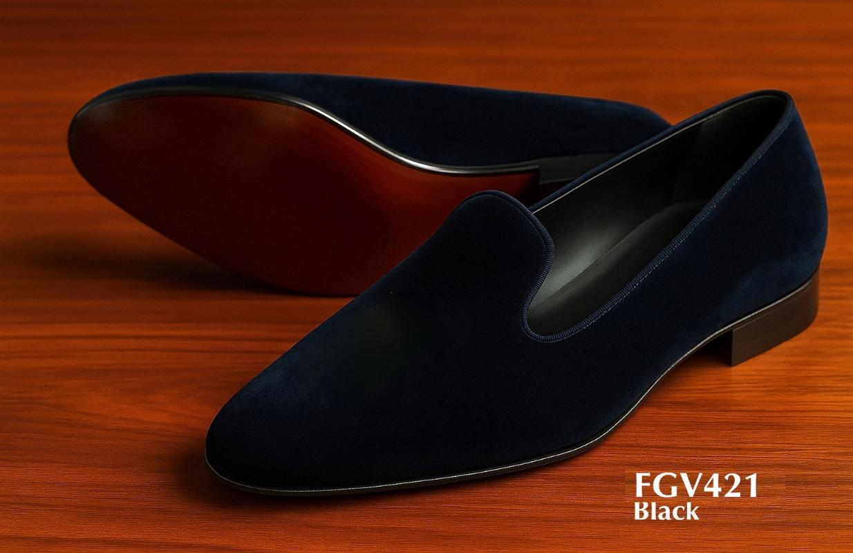 chaussons-velours-noirs