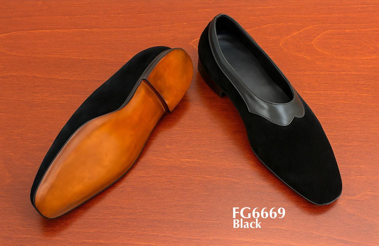 chaussons-velours-avec-garniture-cuir